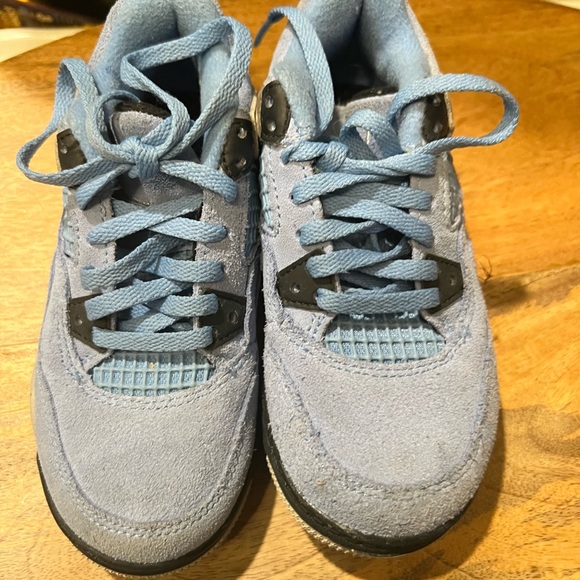 Used Nike Kids Jordan’s - Picture 11 of 12